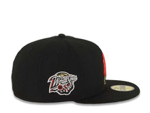 Load image into Gallery viewer, New York Yankees New Era MLB 59FIFTY 5950 Fitted Cap Hat Black Crown/Visor Red/Metallic Gold Empire State Logo 1998 World Series Side Patch Gray UV