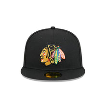 Load image into Gallery viewer, Chicago Blackhawks New Era NHL 59FIFTY 5950 Fitted Cap Hat Black Crown/Visor Team Color Logo Gray UV