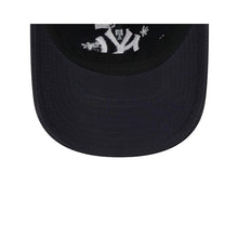 Load image into Gallery viewer, (Youth) New York Yankees New Era MLB 9TWENTY 920 Kid Adjustable Cap Hat Navy Blue Crown/Visor White Logo Flower