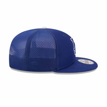 Load image into Gallery viewer, Los Angeles Dodgers New Era MLB 9FIFTY 950 Snapback Trucker/Mesh Cap Hat Royal Blue Crown/Visor Royal Blue/White Logo (2026 Batting Practice)