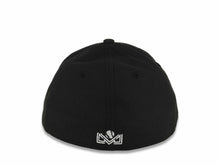 Load image into Gallery viewer, Aguilas de Mexicali New Era 39THIRTY 3930 Flexfit Cap Hat Black Crown/Visor White Logo