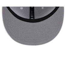 Load image into Gallery viewer, New York Yankees New Era MLB 9FIFTY 950 Snapback Cap Hat White Crown/Visor White Logo