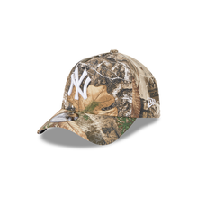 Load image into Gallery viewer, New York Yankees New Era MLB 9FORTY 940 Adjustable A-Frame Cap Hat Real Tree Edge Camo Crown/Visor White Logo