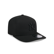 Load image into Gallery viewer, New York Yankees New Era MLB 9FIFTY 950 Snapback A-Frame Cap Hat Black Crown/Visor Black Logo