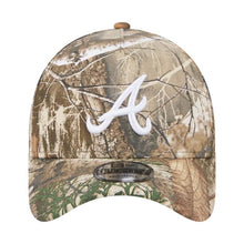 Load image into Gallery viewer, Atlanta Braves New Era MLB 9FORTY 940 A-Frame Adjustable Snapback Cap Hat Real Tree Camo Crown/Visor White Logo