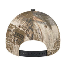 Load image into Gallery viewer, Atlanta Braves New Era MLB 9FORTY 940 A-Frame Adjustable Snapback Cap Hat Real Tree Camo Crown/Visor White Logo