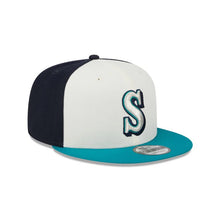 Load image into Gallery viewer, Seattle Mariners New Era MLB 9FIFTY 950 Snapback Cap Hat White/Navy Blue Crown Teal Visor Team Color Logo (2024 Batting Practice)