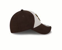 Load image into Gallery viewer, San Diego Padres New Era MLB 9FORTY 940 Adjustable Stretch Snapback Cap Hat White/Brown Crown Brown Visor Brown/Yellow Logo (2024 Batting Practice)