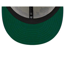 Load image into Gallery viewer, Chicago White Sox New Era MLB 9FIFTY 950 Snapback Cap Hat Cream Pinstripe Crown Navy Blue Visor Navy/Red Text/Script Logo