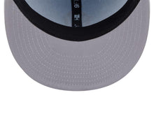 Load image into Gallery viewer, New York Yankees New Era MLB 9FIFTY 950 Snapback Cap Hat Light Blue Crown Gray Visor Dark Gray/White Logo (2-Tone Color Pack)