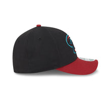 Load image into Gallery viewer, Arizona Diamondbacks New Era MLB 9FORTY 940 Adjustable M-Crown Cap Hat Black Crown Cardinal Viso Team Color Logo (Player Replica)