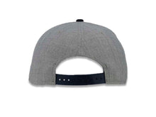 Load image into Gallery viewer, New York Yankees New Era MLB 9FIFTY 950 Snapback Heather Cap Hat Gray Crown Navy Blue Visor White Logo