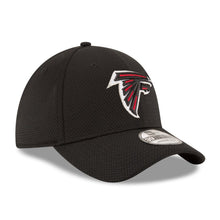 Load image into Gallery viewer, Atlanta Falcons New Era NFL 39THIRTY 3930 Flexfit Cap HatTech Black Crown/Visor Team Color Logo (2016 Sideline)