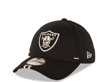 Load image into Gallery viewer, Oakland Raiders New Era NFL 39THIRTY 3930 Flexfit Shadow Tech Cap Hat Black Crown/Visor Team Color Logo (2018 Training)