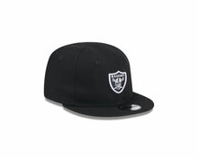 Load image into Gallery viewer, (Infant) Las Vegas Raiders New Era 9FIFTY 950 Snapback Cap Hat Black Crown/Visor Team Color Logo (My 1st First)