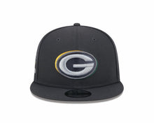 Load image into Gallery viewer, Green Bay Packers New Era NFL 9FIFTY 950 Snapback Cap Hat Dark Gray Crown/Visor Team Color Logo Go Pack Go (2024 Draft)