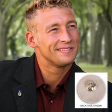 Load image into Gallery viewer, Los Angeles Dodgers WinCraft Collector Enamel Skull Lapel Pin Jewelry Card