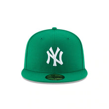 Load image into Gallery viewer, New York Yankees MLB Fitted Cap Hat Kelly Green Crown/Visor White Logo