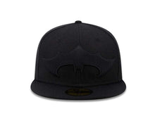 Load image into Gallery viewer, Batzarro New Era 59FIFTY 5950 Fitted Cap Hat Black Crown/Visor Black Logo