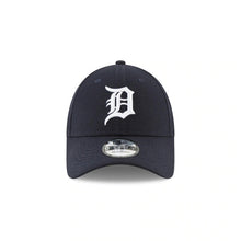 Load image into Gallery viewer, Detroit Tigers New Era 9FORTY 940 Adjustable Cap Hat Navy Crown/Visor White Logo
