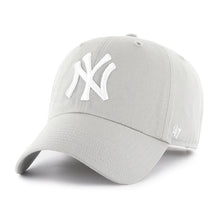 Load image into Gallery viewer, New York Yankees '47 Brand MLB Clean Up Adjustable Cap Hat Gray Crown/Visor White Logo