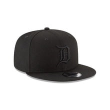 Load image into Gallery viewer, Detroit Tigers New Era MLB 9FIFTY 950 Snapback Cap Hat Black Crown/Visor Black Logo