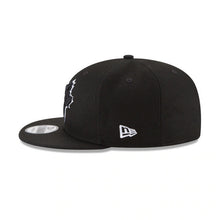 Load image into Gallery viewer, Toronto Blue Jays New Era MLB 9FIFTY 950 Snapback Cap Hat Black Crown/Visor Black/White Logo