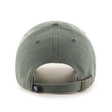 Load image into Gallery viewer, New York Yankees '47 Brand MLB Clean Up Adjustable Cap Hat Moss Green Crown/Visor White Logo