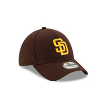 Load image into Gallery viewer, (Youth) San Diego Padres New Era MLB 39Thirty 3930 Flexfit Cap Hat Dark Brown Crown/Visor Yellow Logo