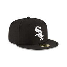 Load image into Gallery viewer, Chicago White Sox New Era MLB 59Fifty 5950 Fitted Cap Hat Black Crown/Visor Team Color Logo with World Series 2005 Side Patch