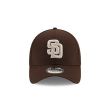 Load image into Gallery viewer, San Diego Padres New Era MLB 39THIRTY 3930 Flexfit Cap Hat Brown Crown/Visor Gray/White Logo