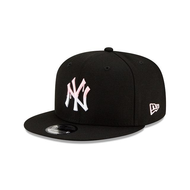 New Era New York Yankees 'Pink Drip Logo' 9FIFTY Snapback Black