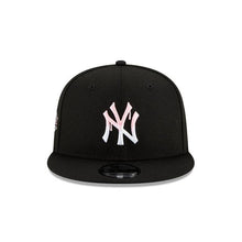 Load image into Gallery viewer, New York Yankees New Era MLB 9Fifty 950 Snapback Cap Hat Black Crown/Visor White/Pink Logo Pink UV (Team Drip)