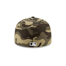 Load image into Gallery viewer, San Francisco Giants New Era MLB 59FIFTY 5950 Fitted Cap Hat Camo (Desert) Crown/Visor White/Black Logo (Armed Forces Day)