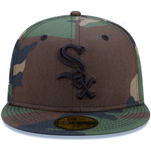 Load image into Gallery viewer, Chicago White Sox New Era MLB 59FIFTY 5950 Cap Hat Camo Crown/Visor Black Logo 2005 World Series Side Patch Bright Orange UV