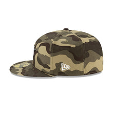 Load image into Gallery viewer, Houston Astros New Era MLB 59FIFTY 5950 Fitted Cap Hat Camo Crown/Visor White/Black Logo (Armed Forces Day)
