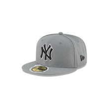 Load image into Gallery viewer, (Youth) New York Yankees New Era MLB 59FIFTY 5950 Fitted Cap Hat Gray Crown/Visor Black/White Logo