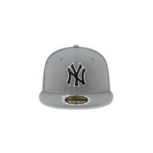 Load image into Gallery viewer, (Youth) New York Yankees New Era MLB 59FIFTY 5950 Fitted Cap Hat Gray Crown/Visor Black/White Logo