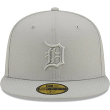Load image into Gallery viewer, Detroit Tigers New Era MLB 59FIFTY 5950 Color Pack Fitted Cap Hat Medium Silver Light Gray Crown/Visor Medium Silver Light Gray Logo