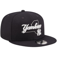 Load image into Gallery viewer, New York Yankees New Era MLB 9FIFTY 950 Snapback Cap Hat Navy Crown/Visor Team Color Logo (Logo State)