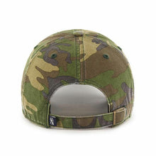 Load image into Gallery viewer, New York Yankees '47 MLB Clean Up Adjustable Cap Hat Camo Crown/Visor White Logo