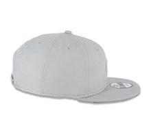 Load image into Gallery viewer, Chicago Cubs New Era MLB 9FIFTY 950 Snapback Color Pack Cap Hat Medium Silver Crown/Visor Medium Silver Logo