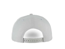 Load image into Gallery viewer, Chicago White Sox New Era MLB 9FIFTY 950 Snapback Color Pack Cap Hat Medium Silver Crown/Visor Medium Silver Logo