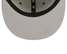 Load image into Gallery viewer, Chicago White Sox New Era MLB 59FIFTY 5950 Fitted Cap Hat Black Crown/Visor White Logo (Paisley)