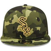 Load image into Gallery viewer, Chicago White Sox New Era MLB 9FIFTY 950 Snapback Cap Hat Camo Crown/Visor Camo Flag/Gold Logo (2022 Armed Forces Day)