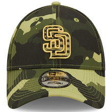 Load image into Gallery viewer, San Diego Padres New Era MLB 9FORTY 940 Adjustable Cap Hat Camo Crown/Visor Camo Flag/Gold Logo (2022 Armed Forces Day)