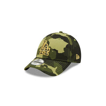 Load image into Gallery viewer, (Youth) Los Angeles Dodgers New Era MLB 9FORTY 940 Kid Adjustable Cap Hat Camo Crown/Visor Camo Flag/Gold Logo (2022 Armed Forces Day)
