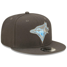 Load image into Gallery viewer, Toronto Blue Jays New Era MLB 9FIFTY 950 Snapback Cap Hat Dark Gray Crown/Visor Sky Blue/Gray Logo (2022 Father's Day)