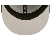Load image into Gallery viewer, San Francisco Giants New Era MLB 59FIFTY 5950 Fitted Cap Hat Black Crown/Visor Team Color Logo with 8x Crown Rose (Crown Champs)