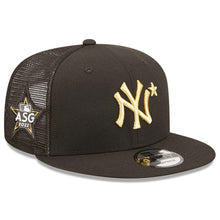 Load image into Gallery viewer, New York Yankees New Era MLB 9FIFTY 950 Mesh Trucker Snapback Cap Hat Black Crown/Visor Metallic Gold Logo with Star 2022 All-Star Game Side Patch (2022 All-Star Game On-Field)